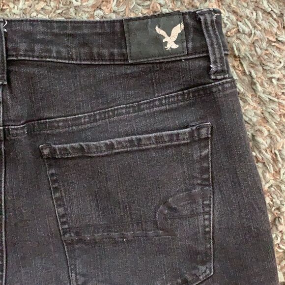EXCELLENT CONDITION WOMEN’S SIZE 6 AMERICAN EAGLE HI-RISE SHORTIE BLACK SHORTS - Picture 5 of 7